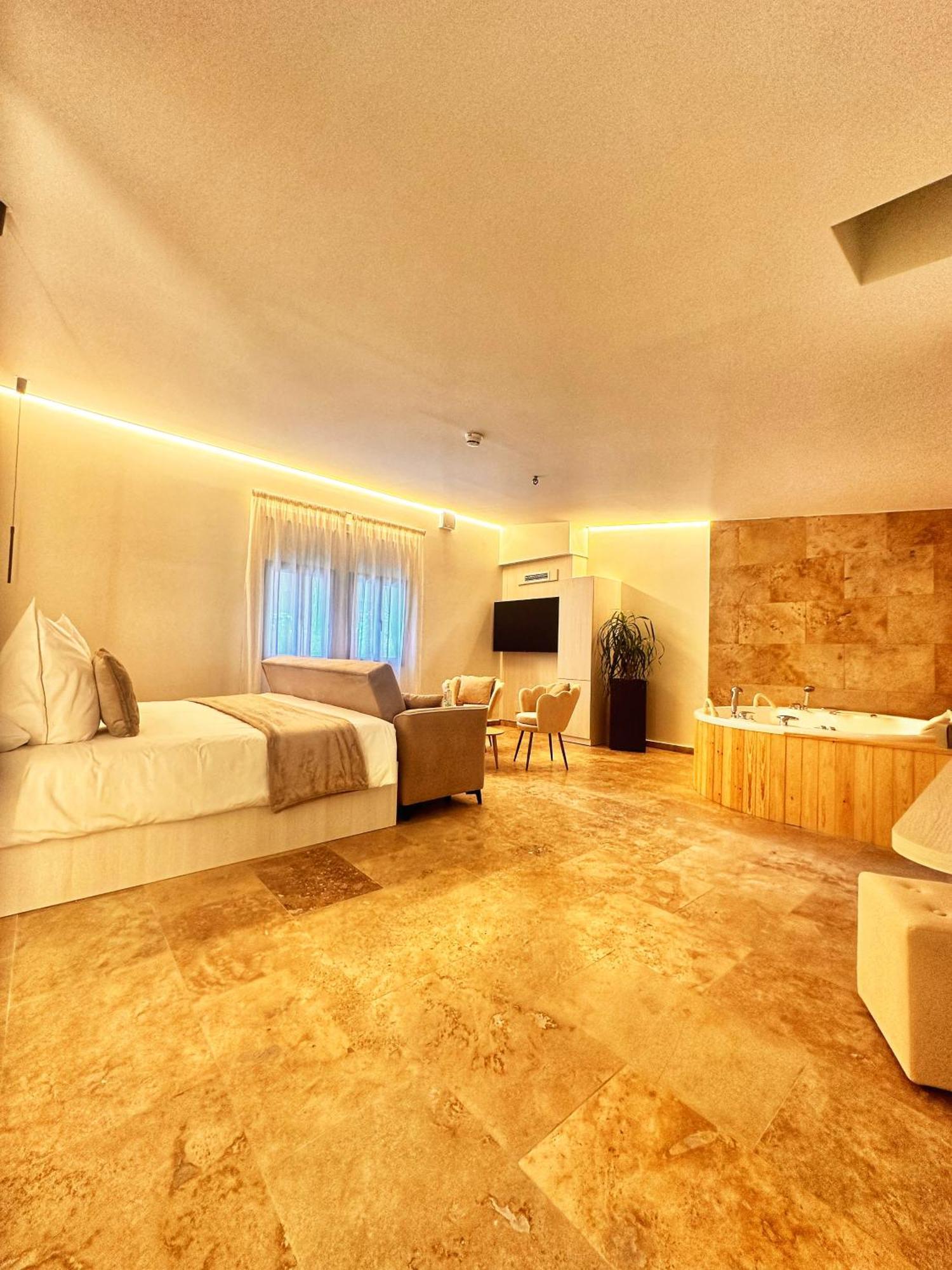 Boutique Hotel Comtal Empuries Roses Buitenkant foto