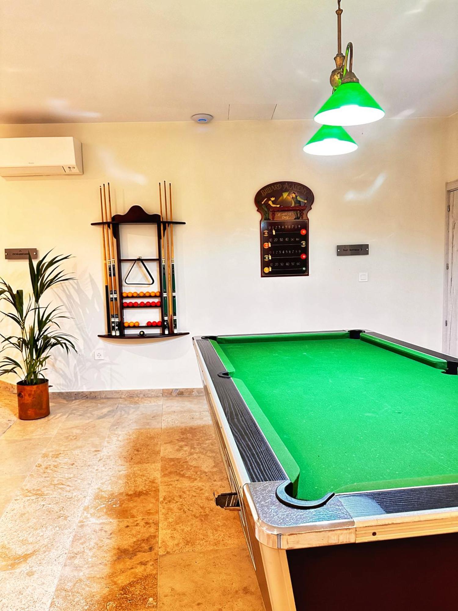 Boutique Hotel Comtal Empuries Roses Buitenkant foto