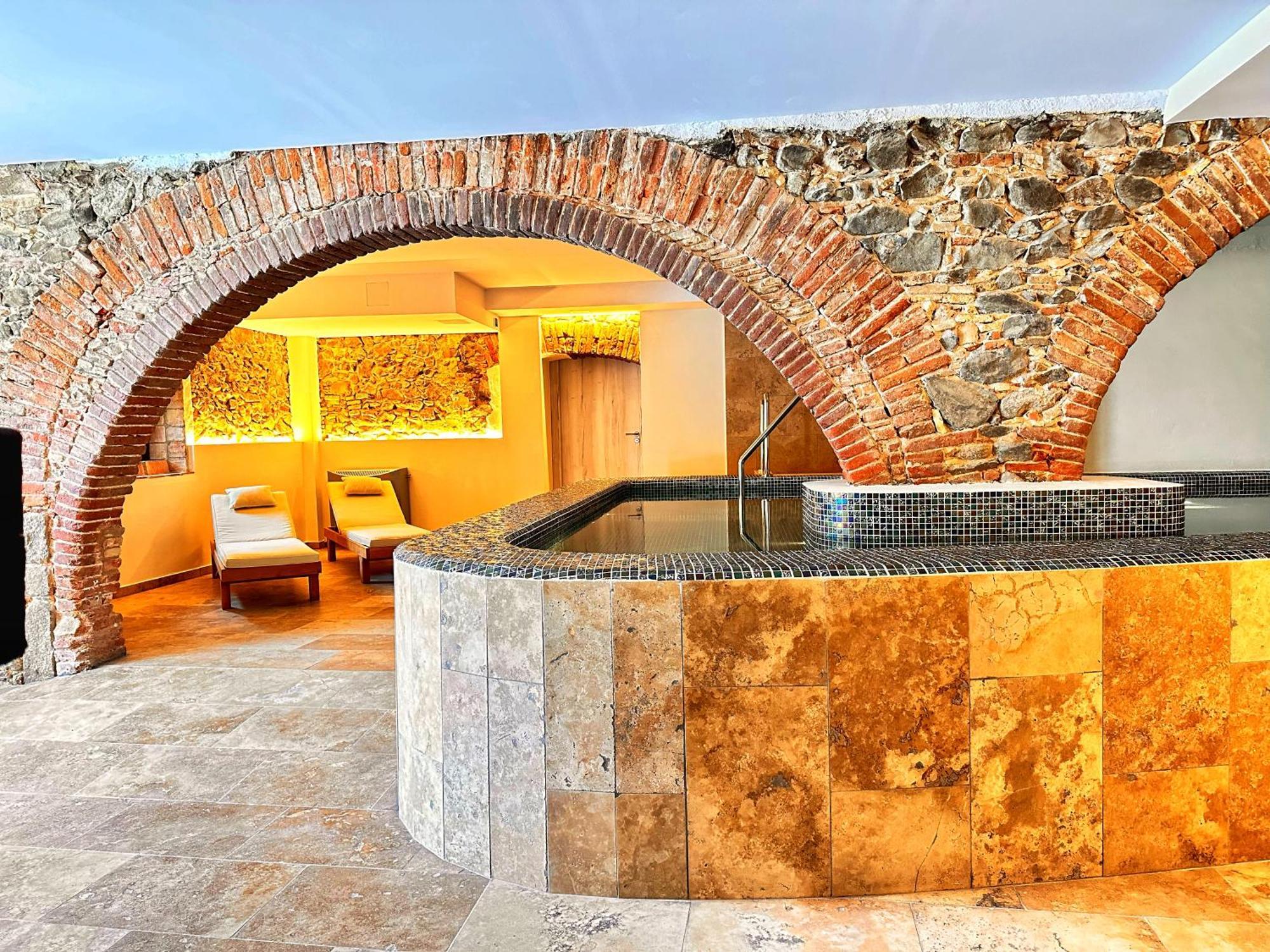 Boutique Hotel Comtal Empuries Roses Buitenkant foto
